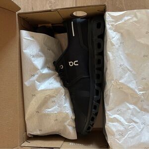 On Running Cloud Men's Black Lightweight Running Sneakers